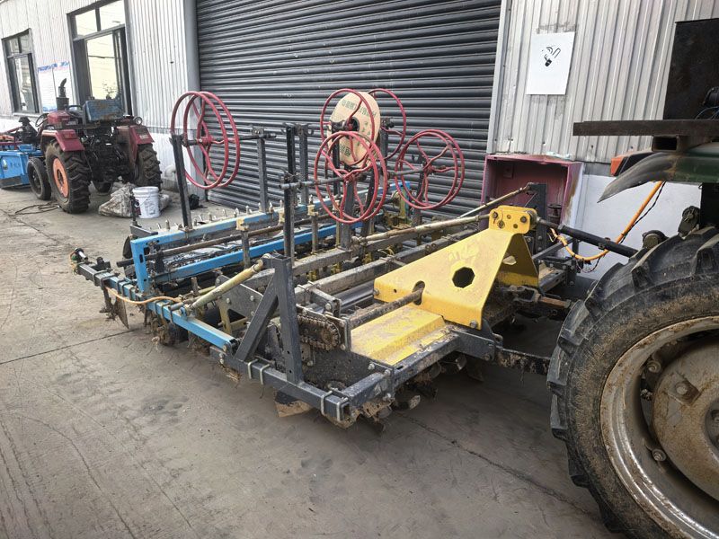 大蒜洋蔥覆膜打孔一體機